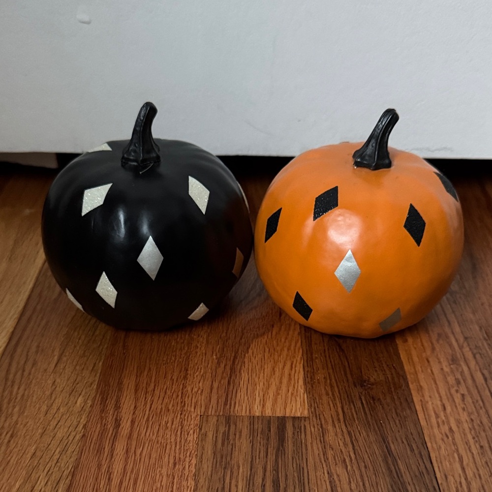 Hyde & EEK! - Black and Orange Diamond Pattern Pumpkins - Set of 2